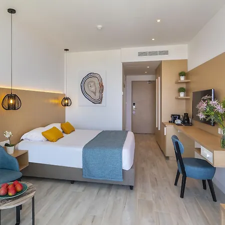 Leonardo Crystal Cove & - Adults Only