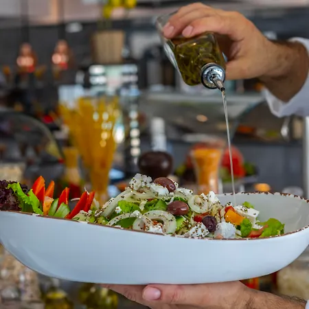 酒店 Leonardo Crystal Cove & - Adults Only 4*