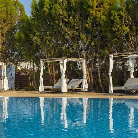 酒店 Leonardo Crystal Cove & - Adults Only 4*