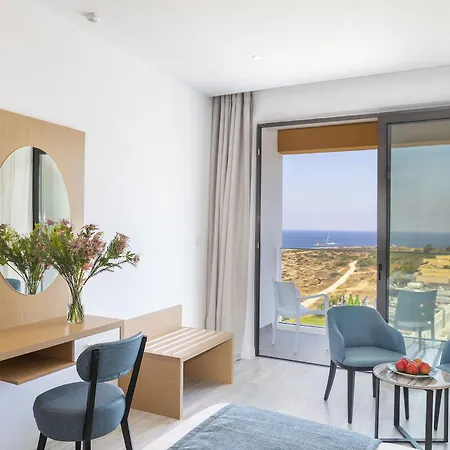 Hotel Leonardo Crystal Cove & - Adults Only 4*