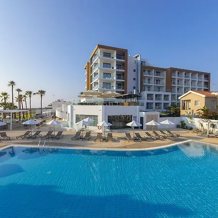 Leonardo Crystal Cove & - Adults Only Hotel