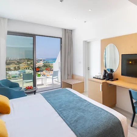 Leonardo Crystal Cove & - Adults Only 4*