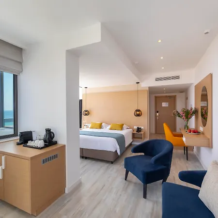 Leonardo Crystal Cove & - Adults Only 4* Protaras