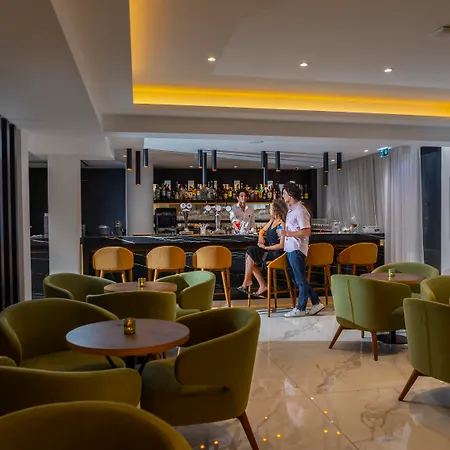 Leonardo Crystal Cove & - Adults Only 호텔 4*