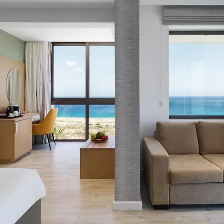 Leonardo Crystal Cove & - Adults Only