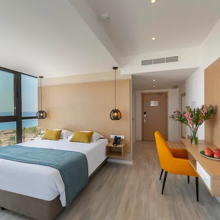 Leonardo Crystal Cove & - Adults Only Otel