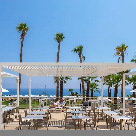 Hotel Leonardo Crystal Cove & - Adults Only