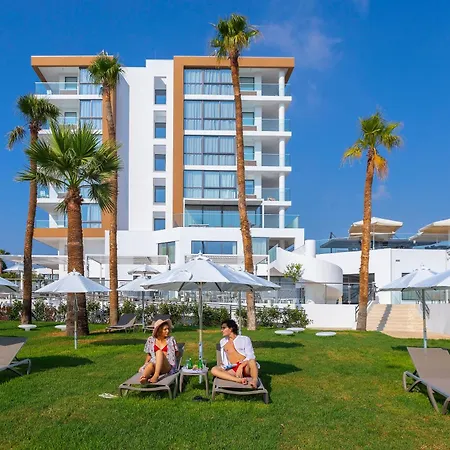 酒店 Leonardo Crystal Cove & - Adults Only 普罗塔拉斯