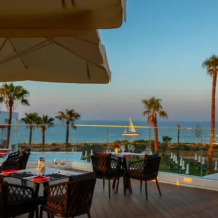 酒店 Leonardo Crystal Cove & - Adults Only 普罗塔拉斯