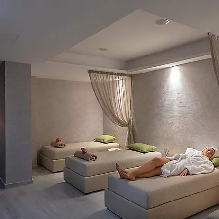 Leonardo Crystal Cove & - Adults Only Hotel 4*