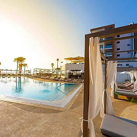 Leonardo Crystal Cove & - Adults Only Protaras