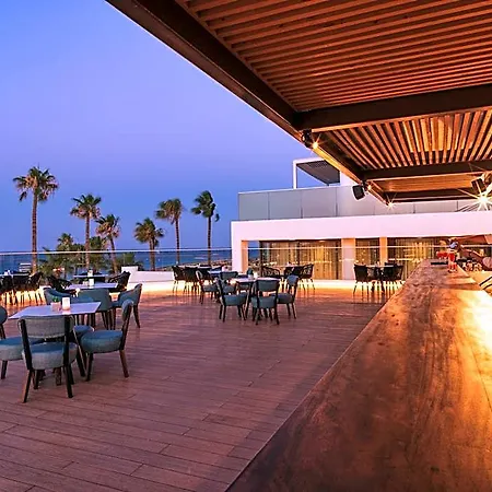Leonardo Crystal Cove & - Adults Only