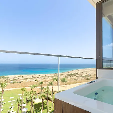 Leonardo Crystal Cove & - Adults Only 4*