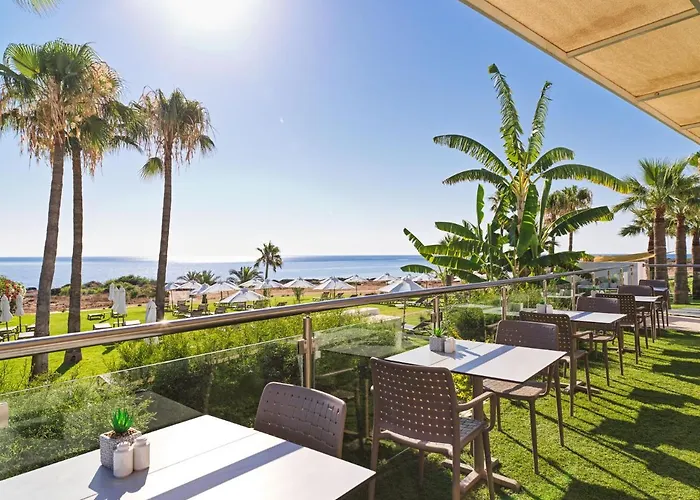 Leonardo Crystal Cove & - Adults Only Протарас