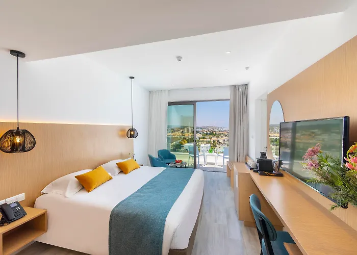 Leonardo Crystal Cove & - Adults Only 4* Протарас