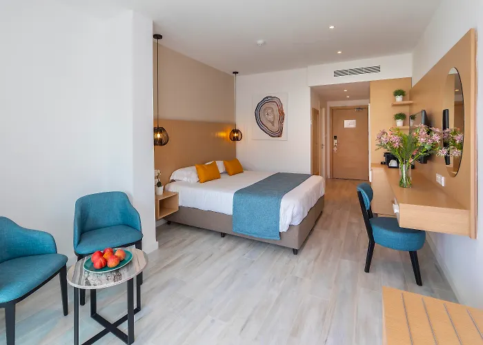 Leonardo Crystal Cove & - Adults Only 4*