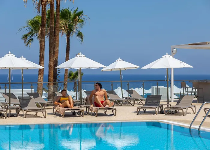 Leonardo Crystal Cove & - Adults Only