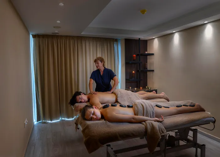 Leonardo Crystal Cove & - Adults Only Отель