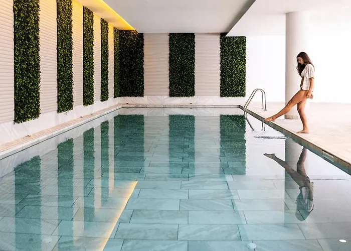 Leonardo Crystal Cove & - Adults Only