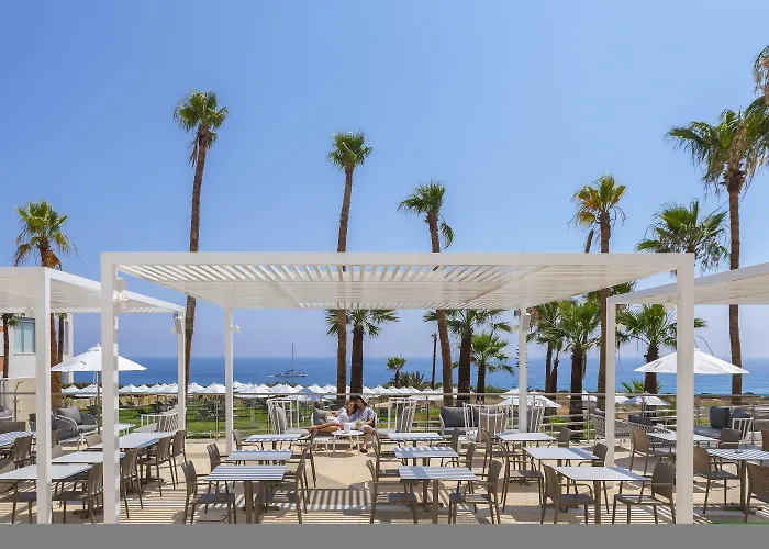 Отель Leonardo Crystal Cove & - Adults Only