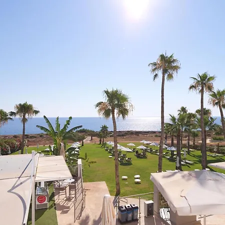 Leonardo Crystal Cove & - Adults Only Protaras