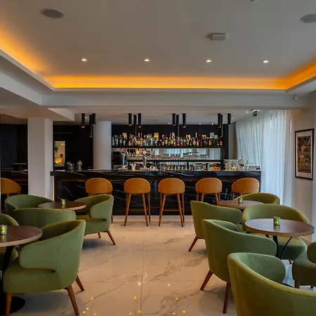 Hotel Leonardo Crystal Cove & - Adults Only