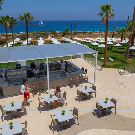 Leonardo Crystal Cove & - Adults Only 4* Protaras
