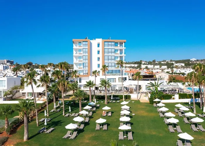 Hotel Leonardo Crystal Cove & - Adults Only