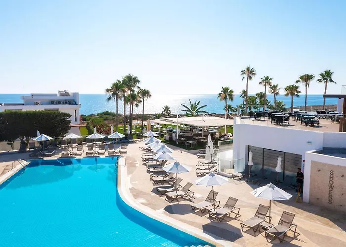 Hotel Leonardo Crystal Cove & - Adults Only 4*