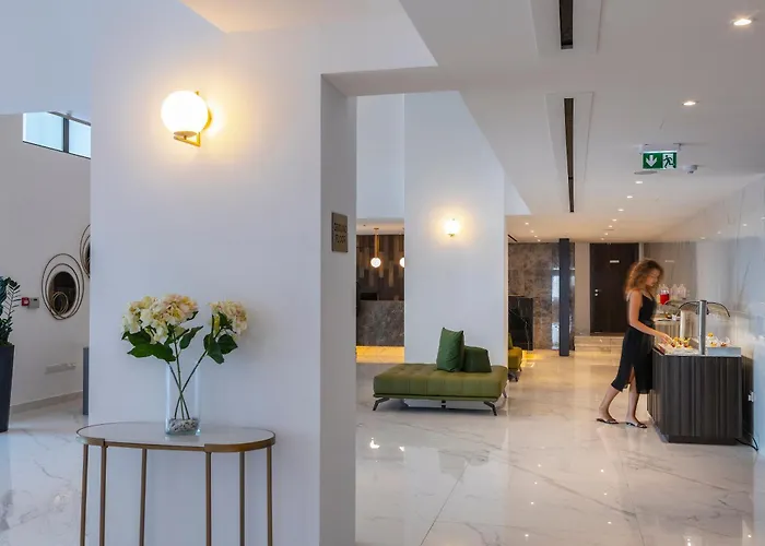 Leonardo Crystal Cove & - Adults Only Hotel 4*