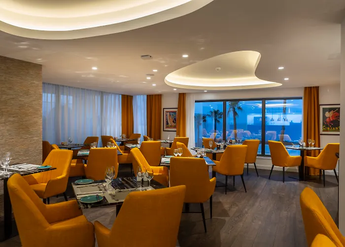 Hotel Leonardo Crystal Cove & - Adults Only 4*